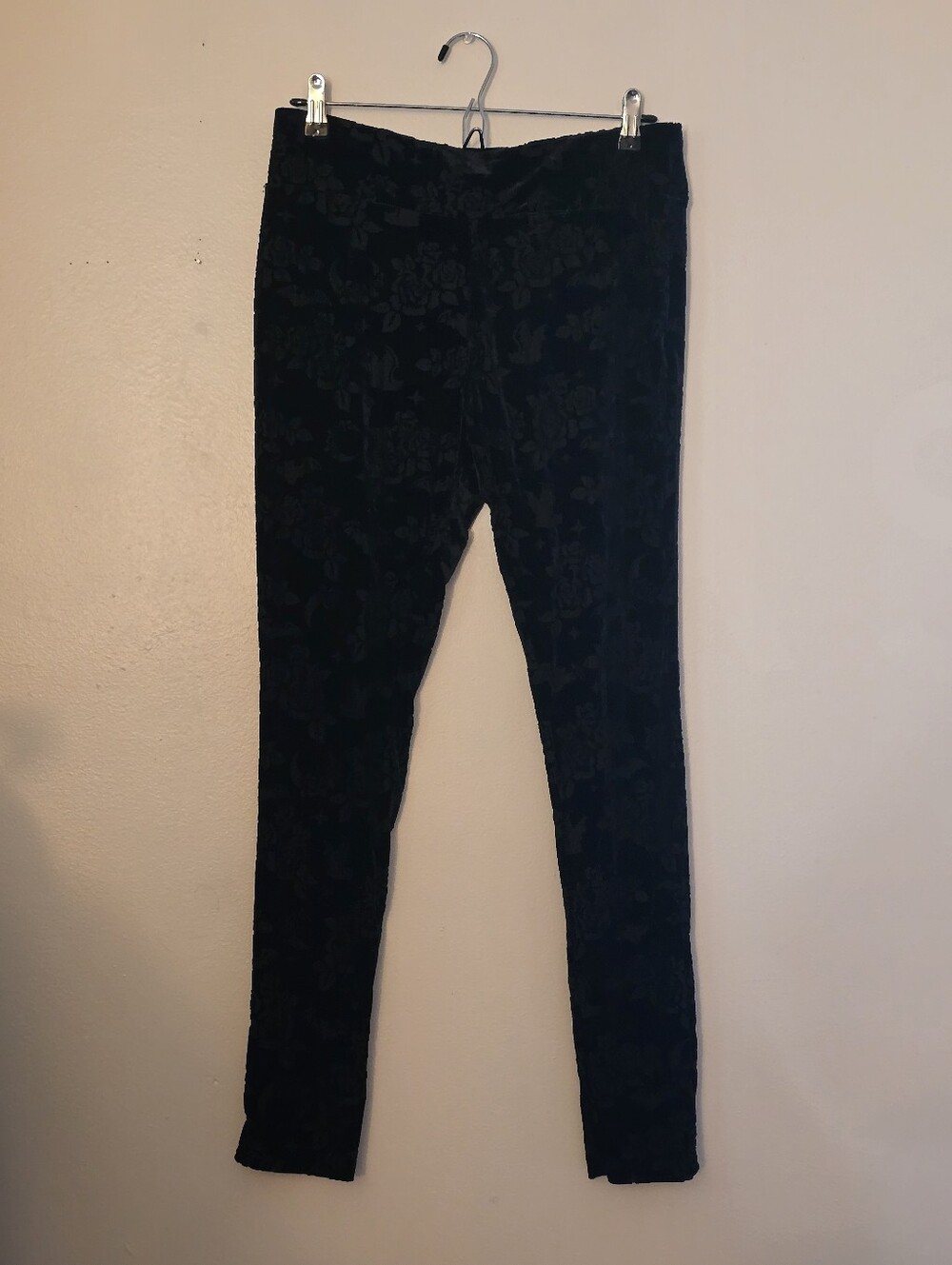 Killstar Women's XL Black Floral Velvet Leggings